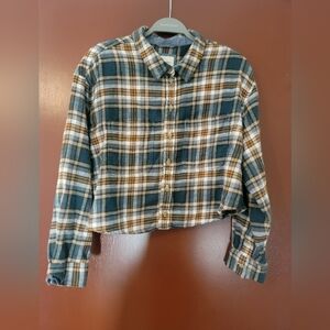 Adorable Fall Plaid Cropped Flannel - American Eagle - Womens Size Large